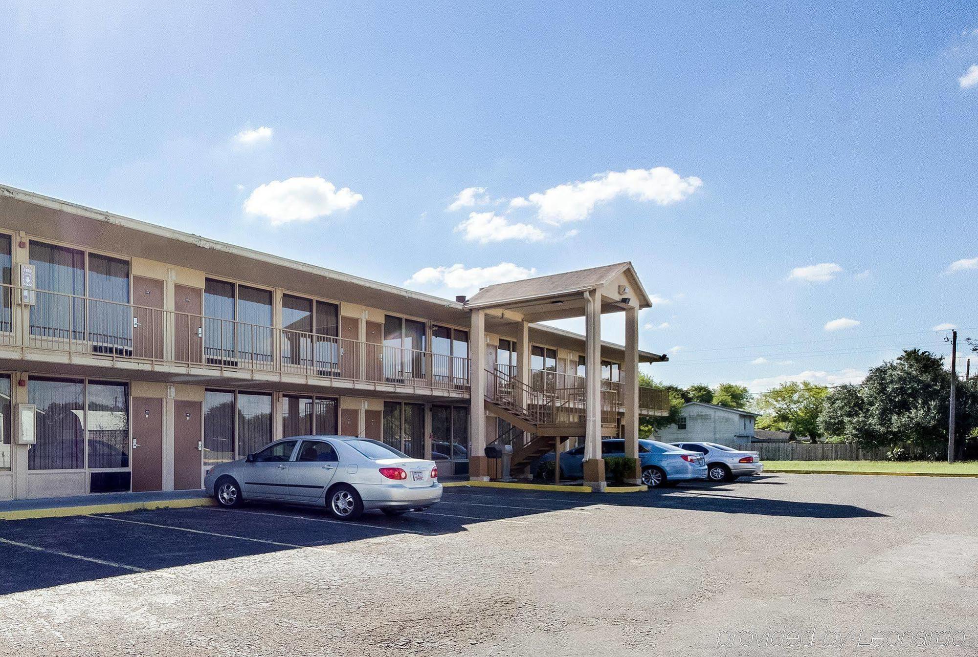Executive Inn Kingsville Eksteriør billede
